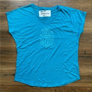 Women’s shirt